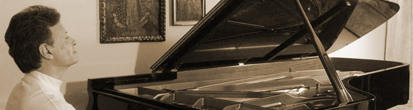 Homero Francesch Pianist